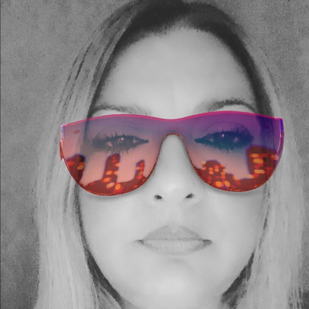 Meet your Posher, Maria